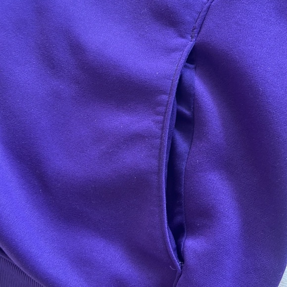 Sweatshirt - Picture 5 of 8